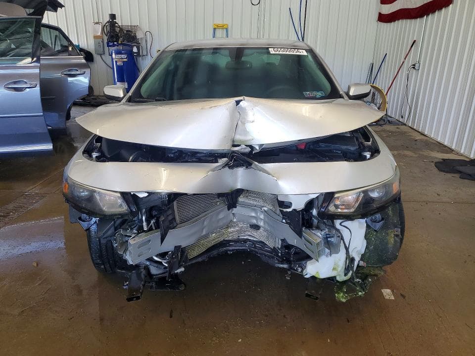2017 CHEVROLET MALIBU LT 5