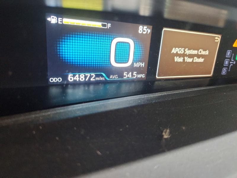 2019 TOYOTA PRIUS LE AWD-E 9