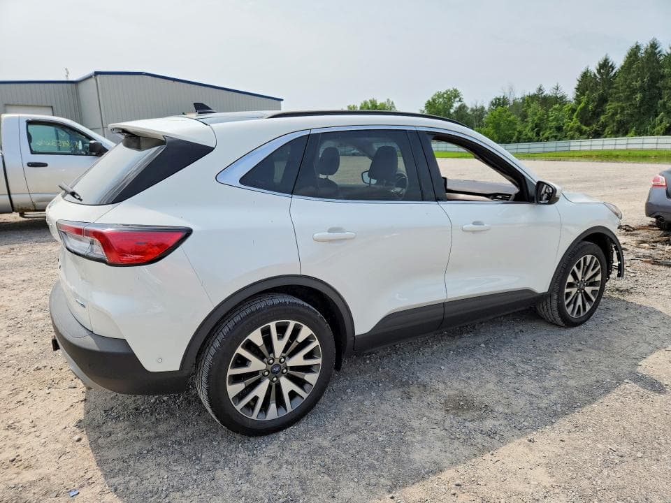 2020 FORD ESCAPE TITANIUM 3