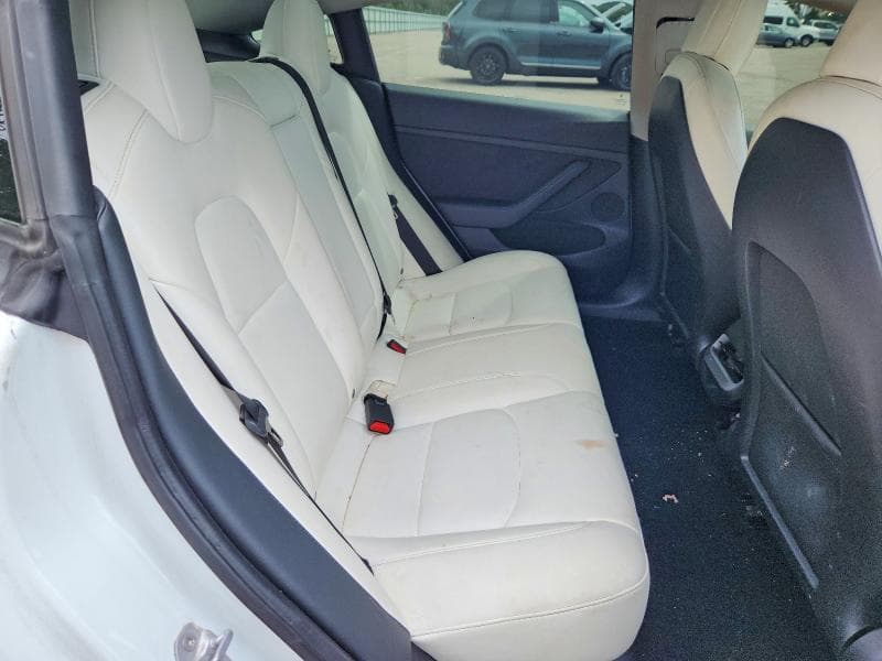 2022 TESLA MODEL 3 10