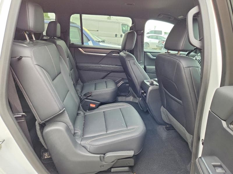 2024 GMC ACADIA UPLEVEL 10