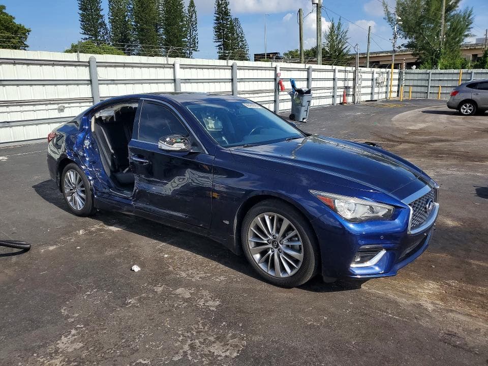2021 INFINITI Q50 LUXE 4