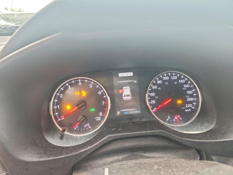 2021 TOYOTA RAV4 XLE 9