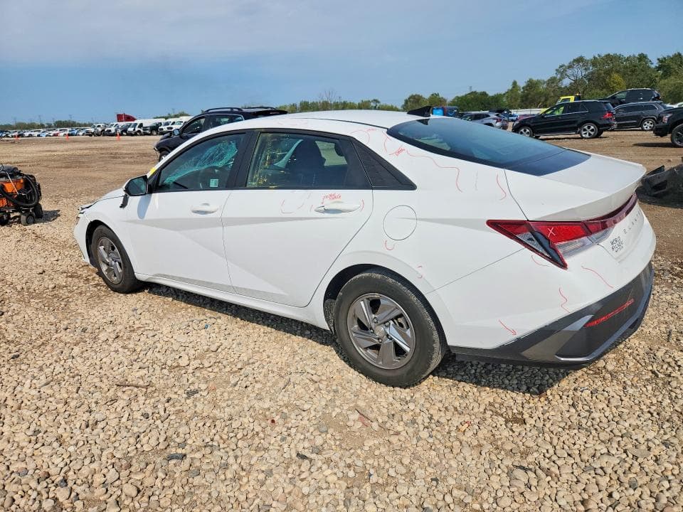 2024 HYUNDAI ELANTRA SE 2
