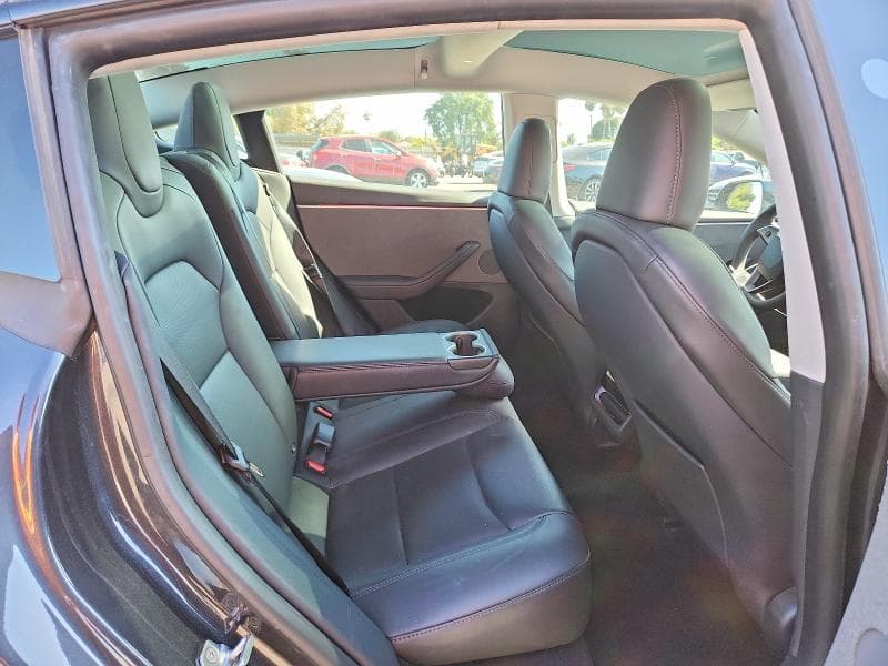 2025 TESLA MODEL 3 10