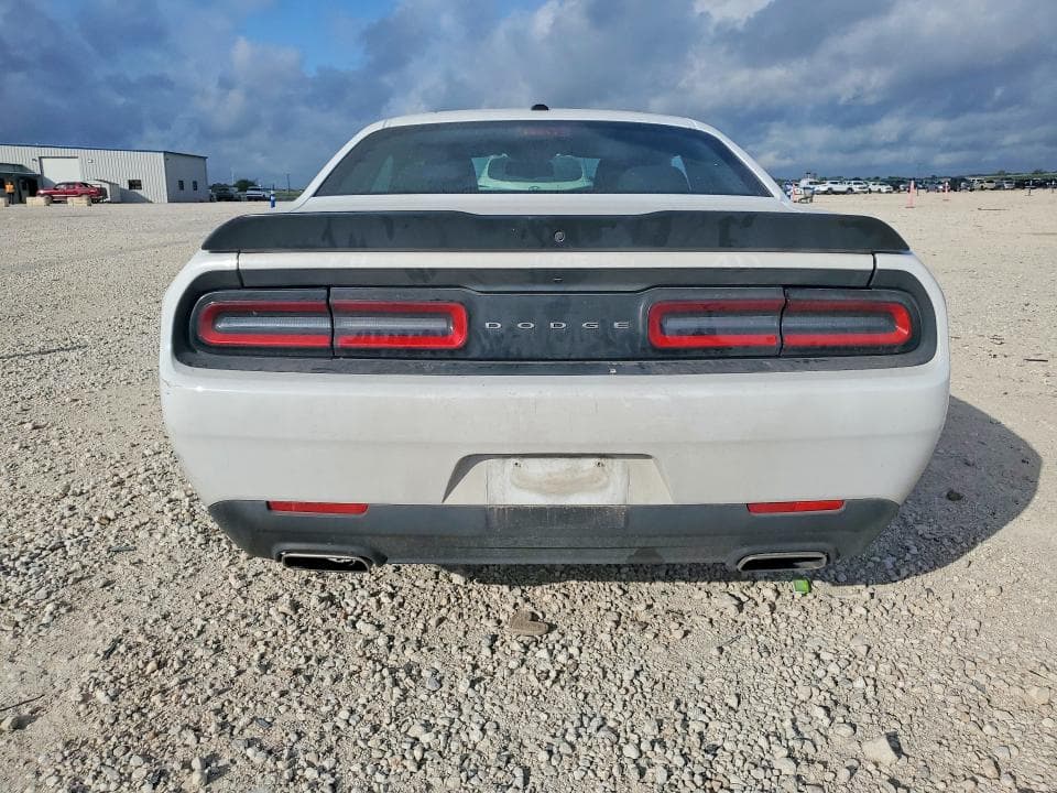 2023 DODGE CHALLENGER SXT 6