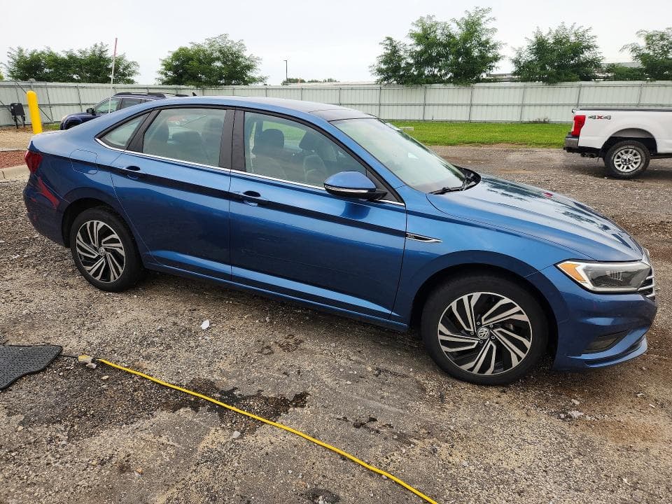 2021 VOLKSWAGEN JETTA SEL PREMIUM 4