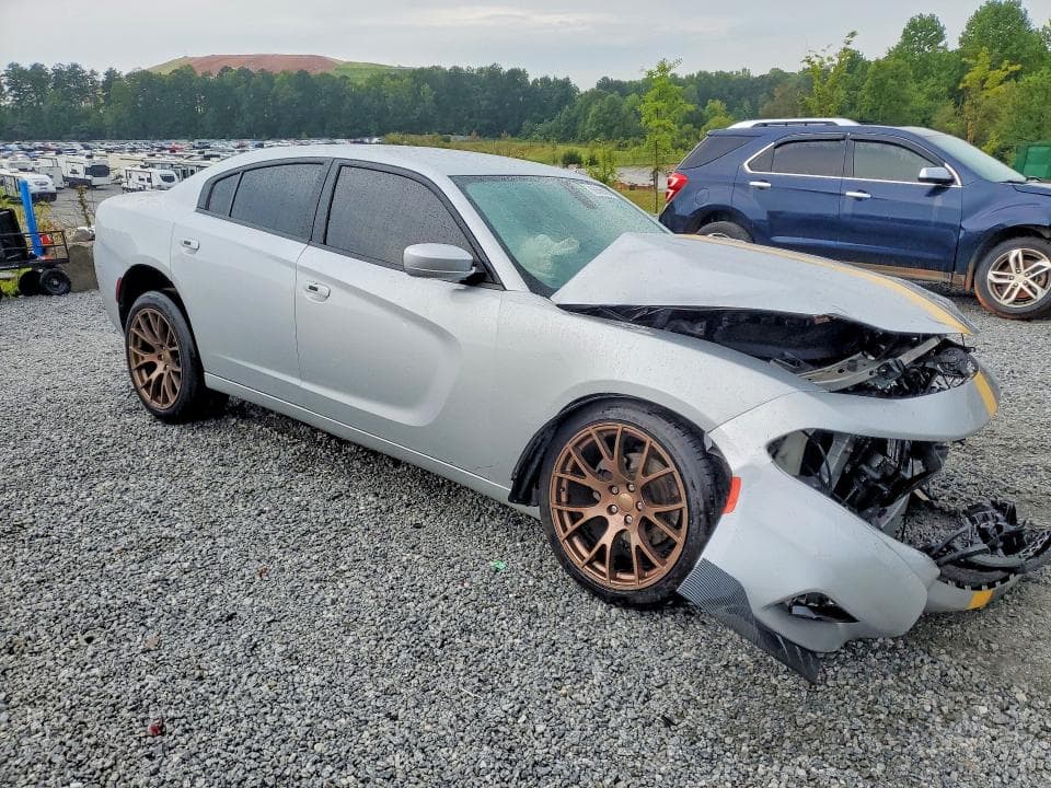 2019 DODGE CHARGER SXT 4