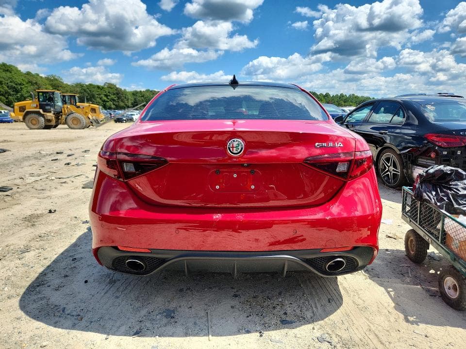 2017 ALFA ROMEO GIULIA 6
