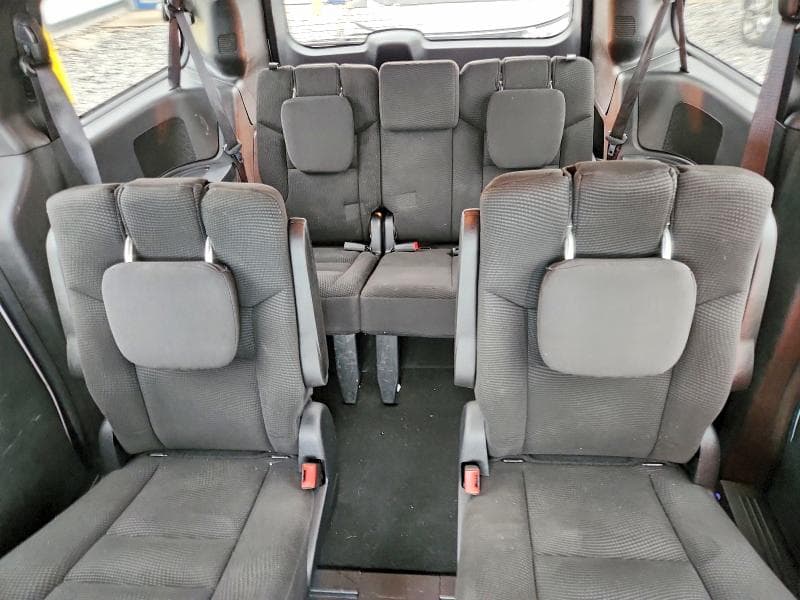 2020 DODGE GRAND CARAVAN SE 10