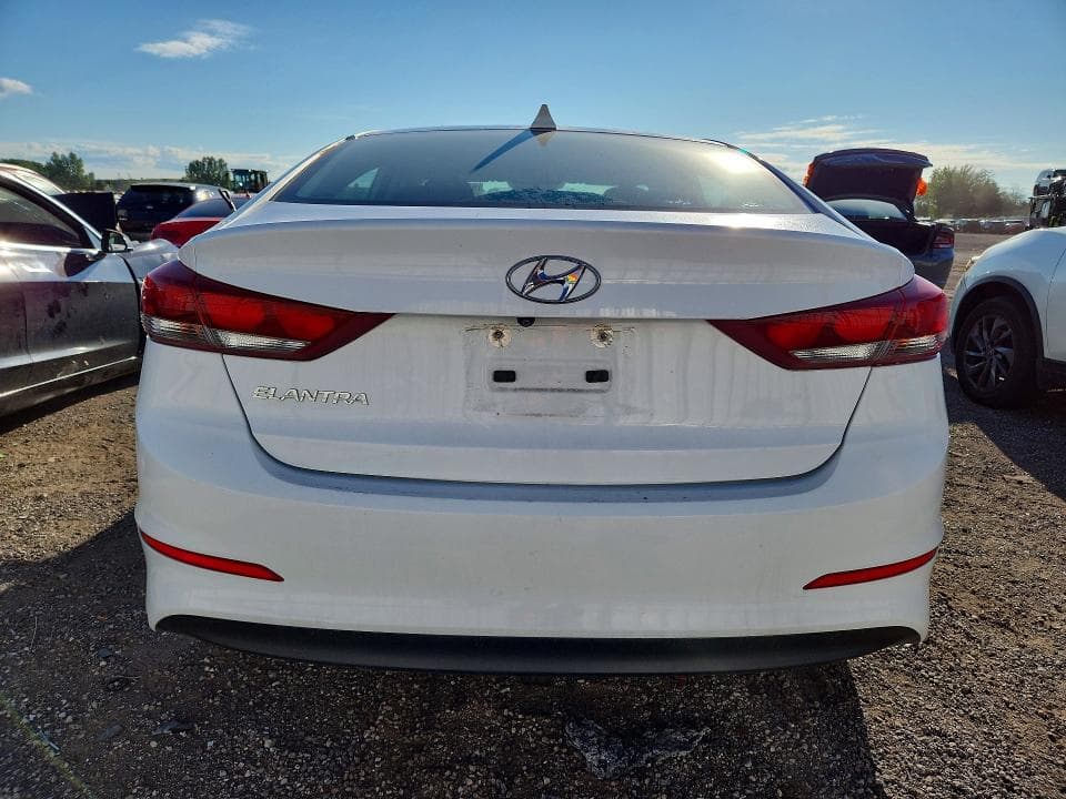 2017 HYUNDAI ELANTRA SE 6