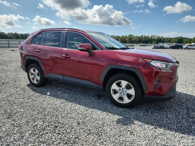 2019 TOYOTA RAV4 XLE 4