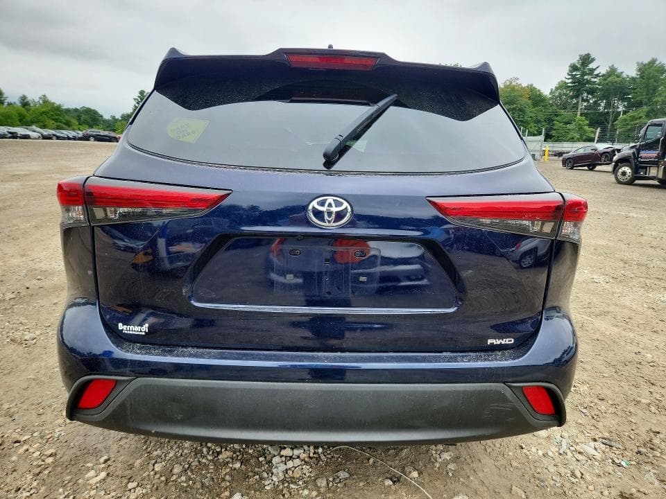 2022 TOYOTA HIGHLANDER XLE 6