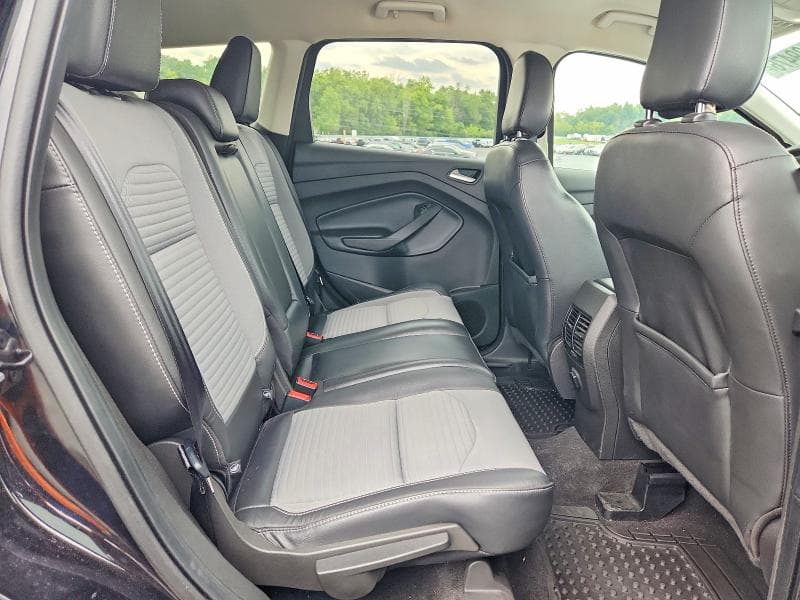 2019 FORD ESCAPE SE 11