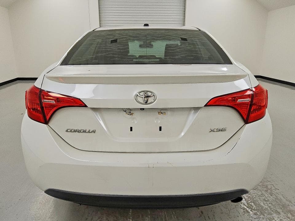 2017 TOYOTA COROLLA XSE 6