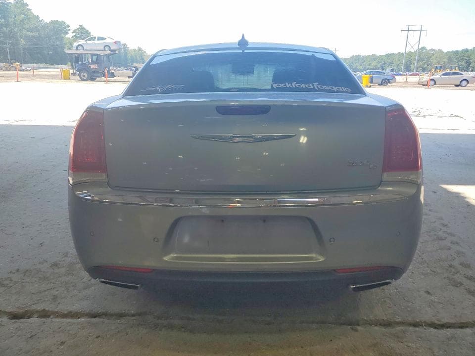 2017 CHRYSLER 300C 6
