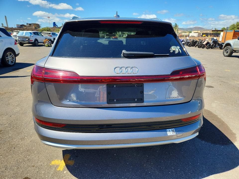 2022 AUDI E-TRON PREMIUM 6