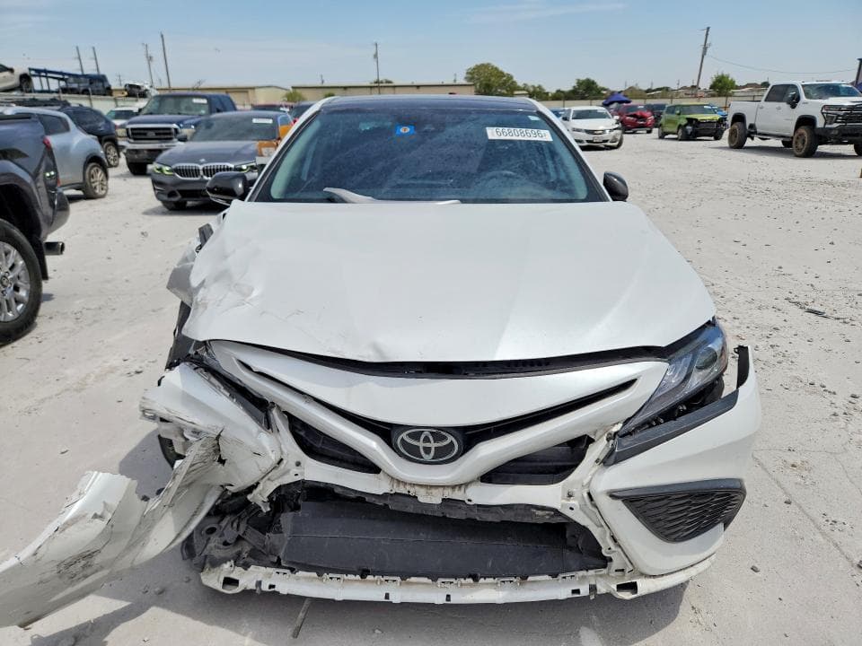 2023 TOYOTA CAMRY XSE 5