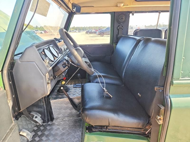 1983 LAND ROVER DEFENDER 7