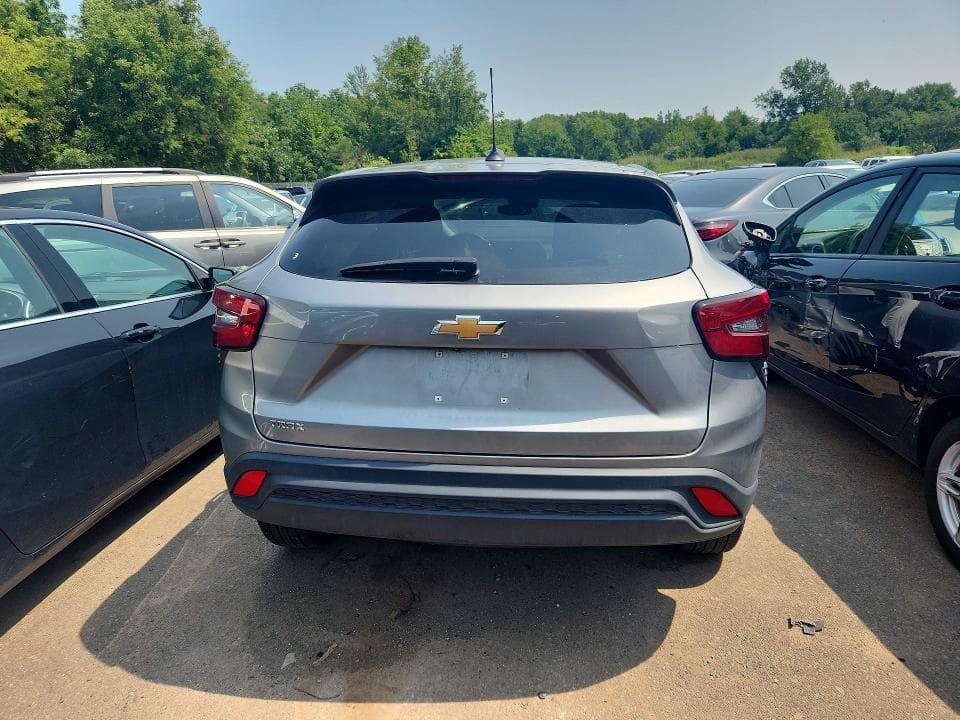 2024 CHEVROLET TRAX LS 6
