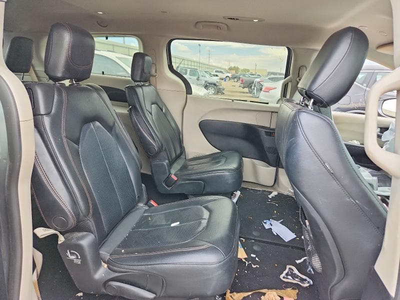 2020 CHRYSLER PACIFICA TOURING L 11