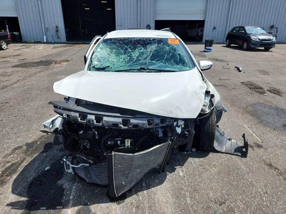 2017 KIA FORTE5 LX 5