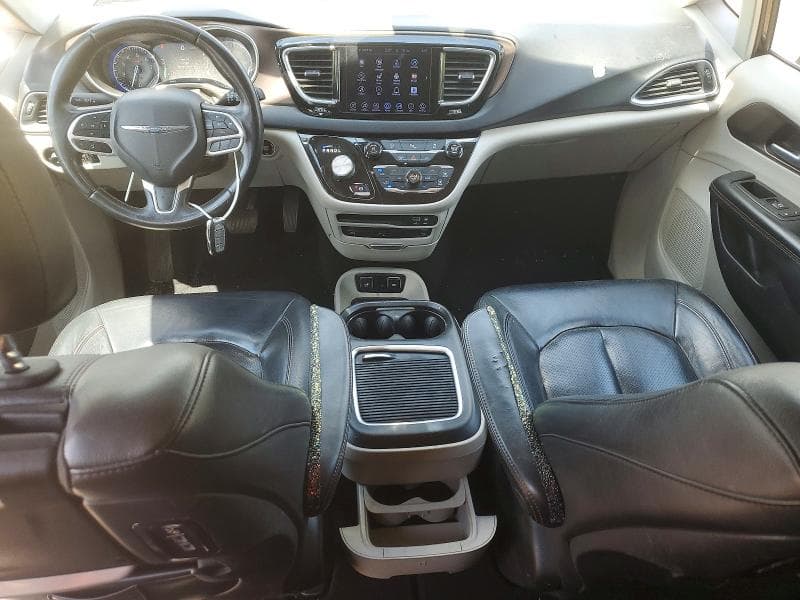 2017 CHRYSLER PACIFICA TOURING L PLUS 8