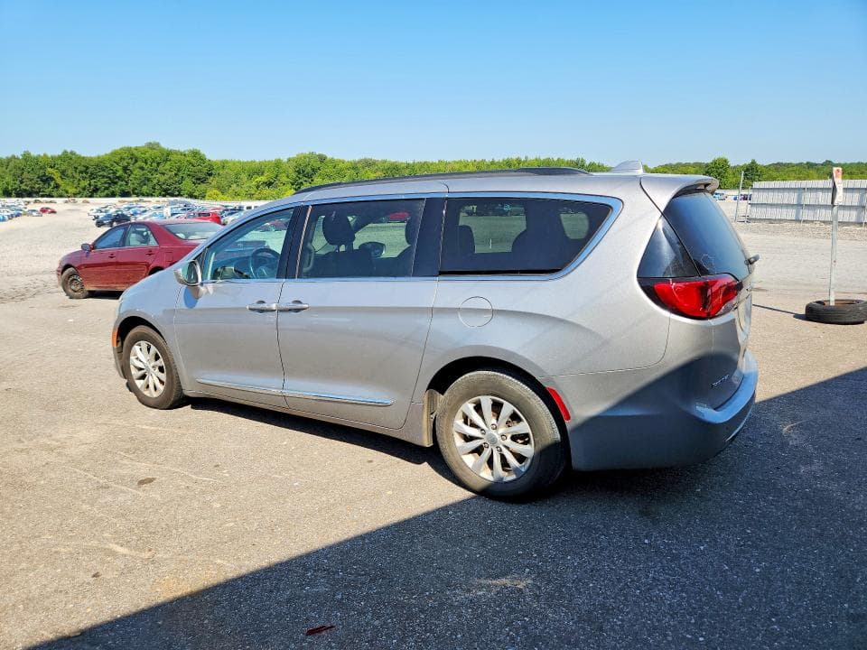 2017 CHRYSLER PACIFICA TOURING L 2