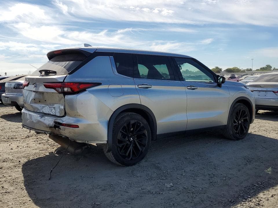 2022 MITSUBISHI OUTLANDER SE 3