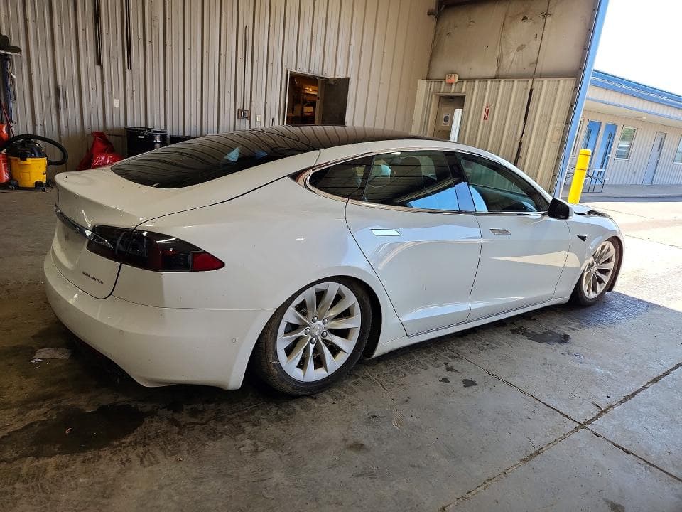 2020 TESLA MODEL S 3