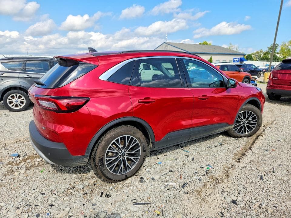 2023 FORD ESCAPE 3