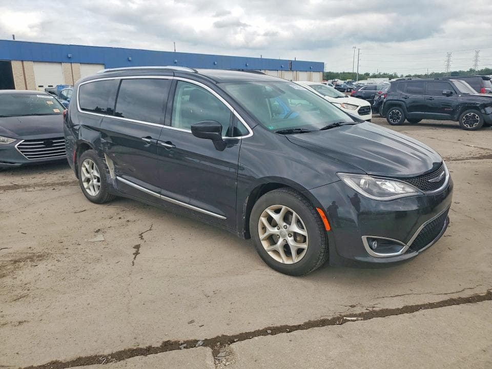 2017 CHRYSLER PACIFICA TOURING L PLUS 4