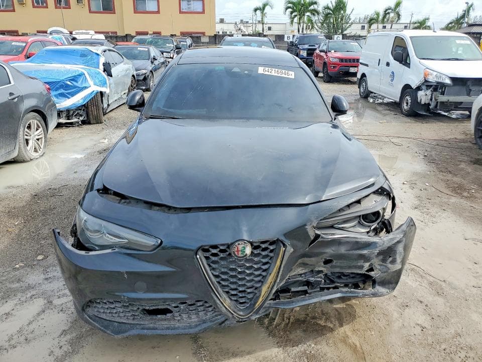 2017 ALFA ROMEO GIULIA TI 5