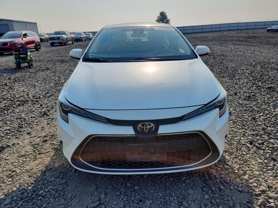 2020 TOYOTA COROLLA XLE 5
