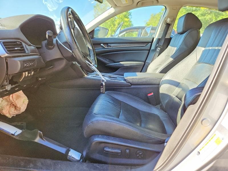 2019 HONDA ACCORD TOURING 7