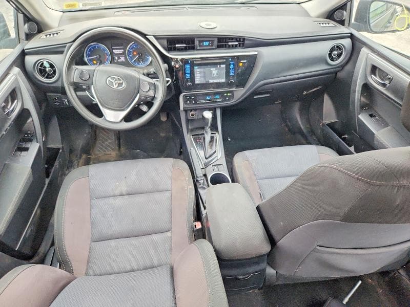2017 TOYOTA COROLLA LE 8