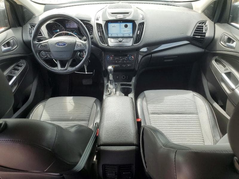 2017 FORD ESCAPE SE 8