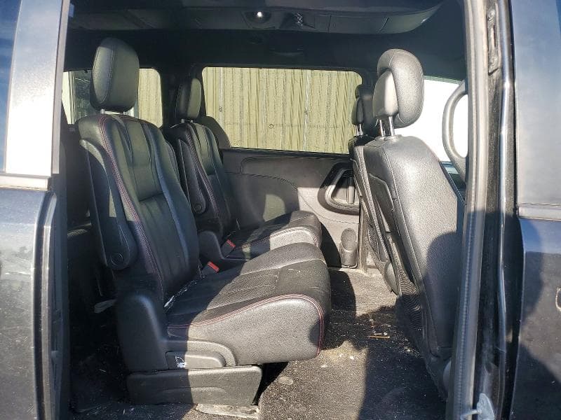 2017 DODGE GRAND CARAVAN GT 11