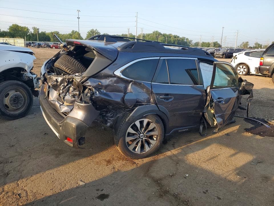 2023 SUBARU OUTBACK LIMITED 3
