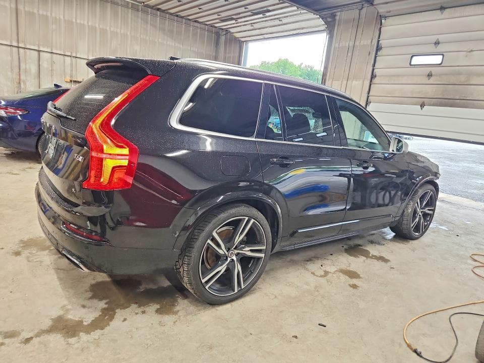 2017 VOLVO XC90 T6 3