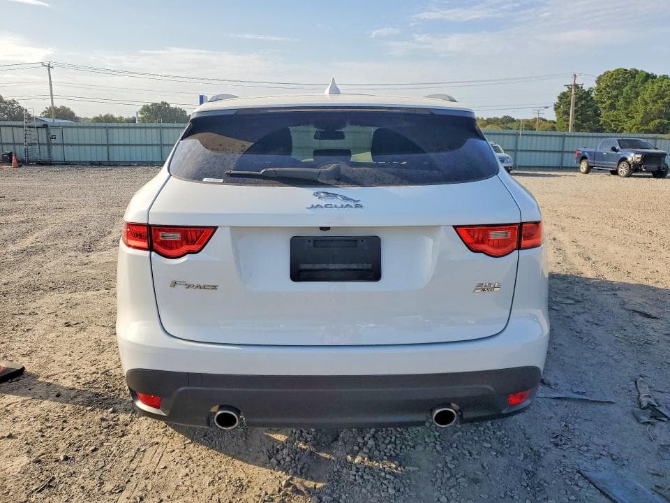 2017 JAGUAR F-PACE PREMIUM 6