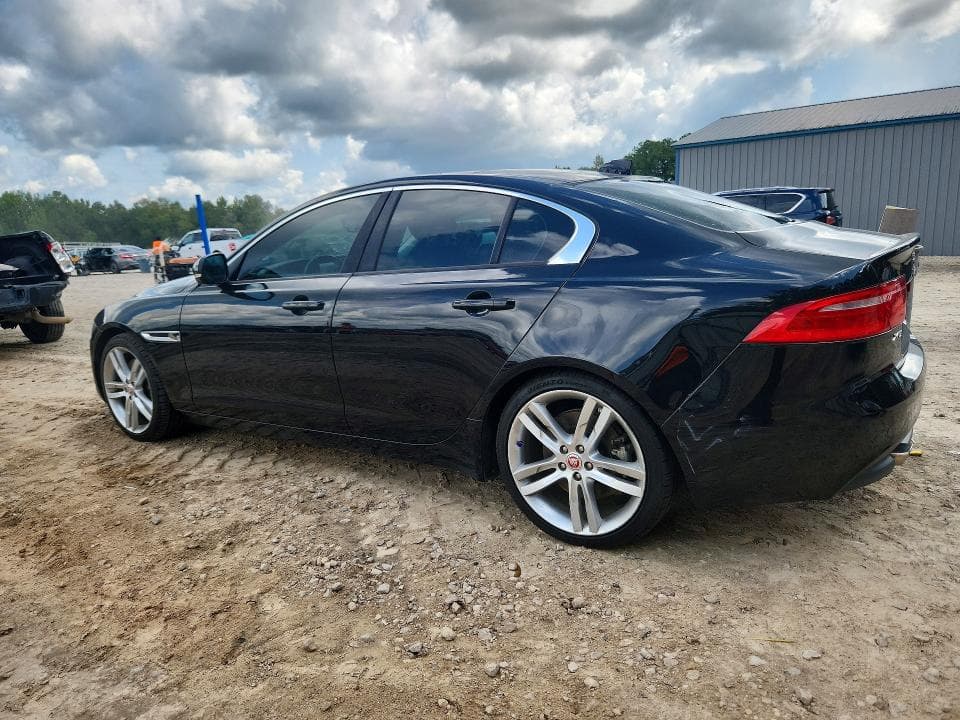 2017 JAGUAR XE PREMIUM 2