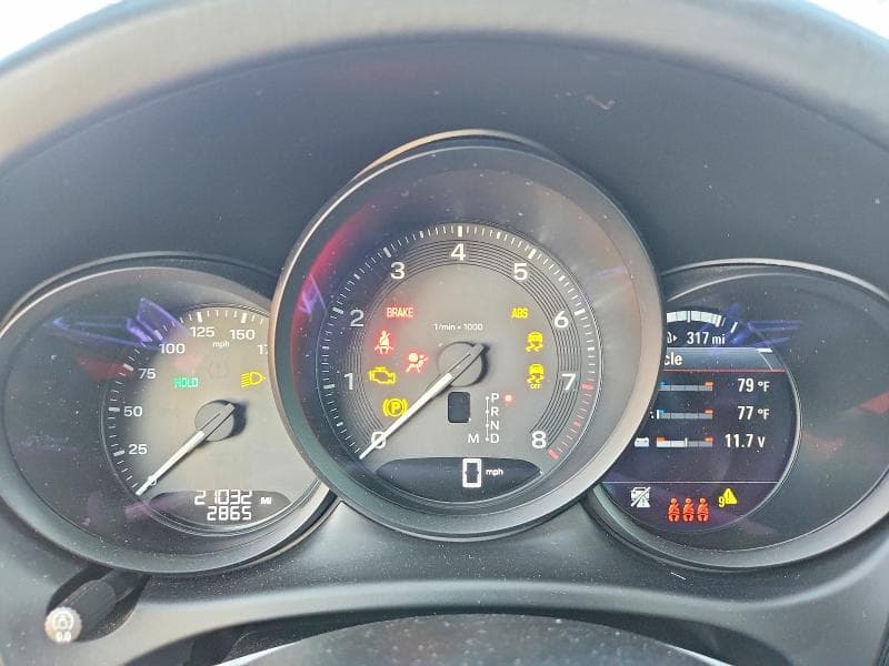 2024 PORSCHE MACAN BASE/T 9