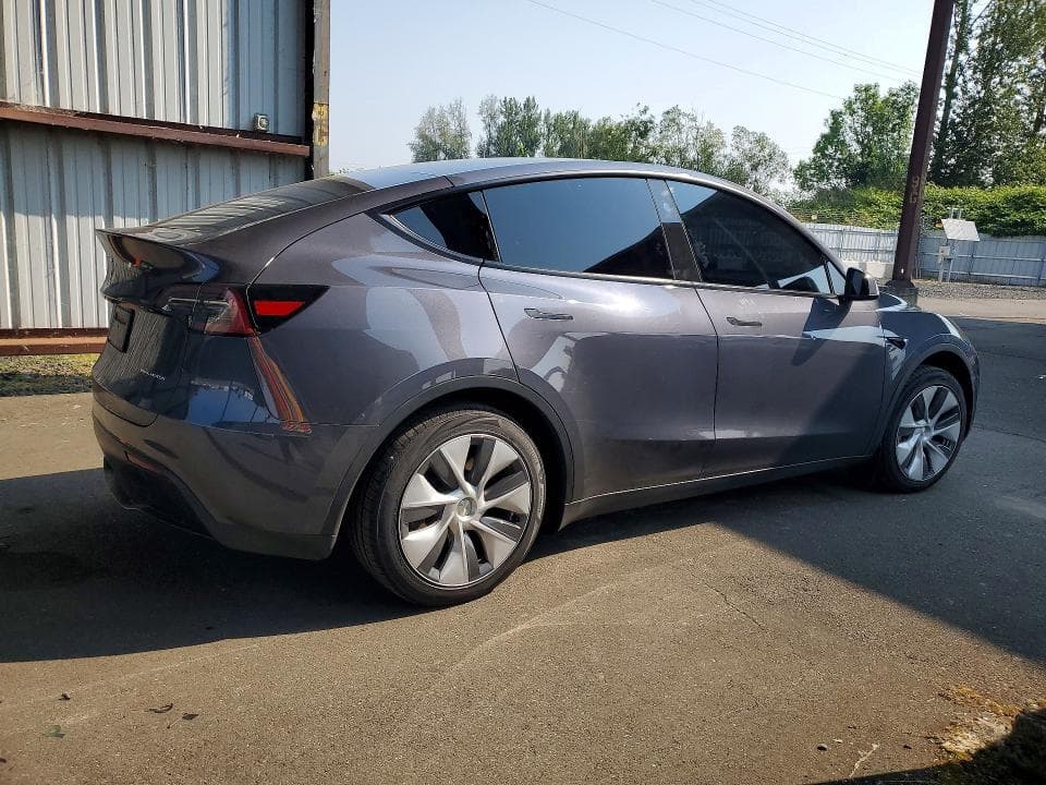 2023 TESLA MODEL Y 3