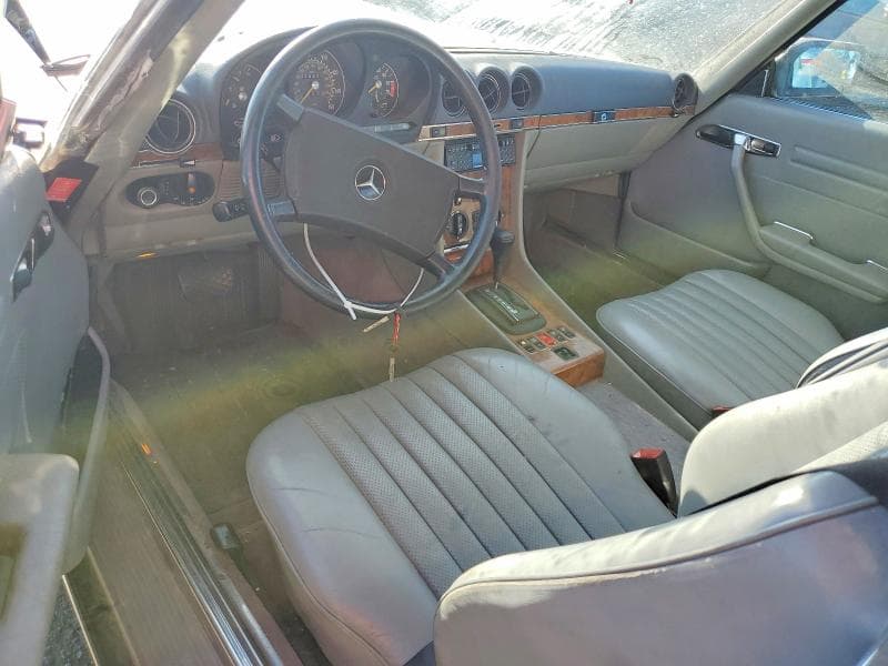 1985 MERCEDES-BENZ 190 8