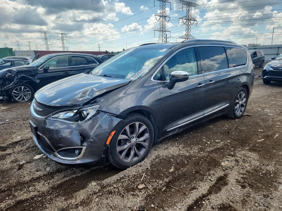 2017 CHRYSLER PACIFICA LIMITED - 1