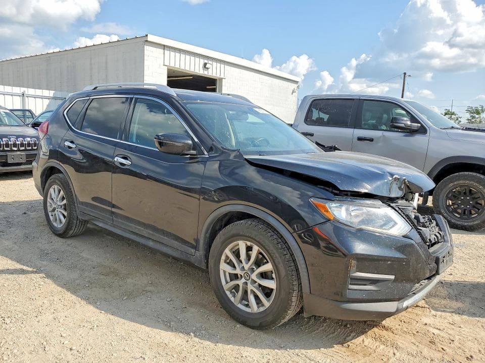 2018 NISSAN ROGUE SV 4