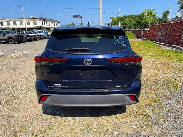 2020 TOYOTA HIGHLANDER XLE 12