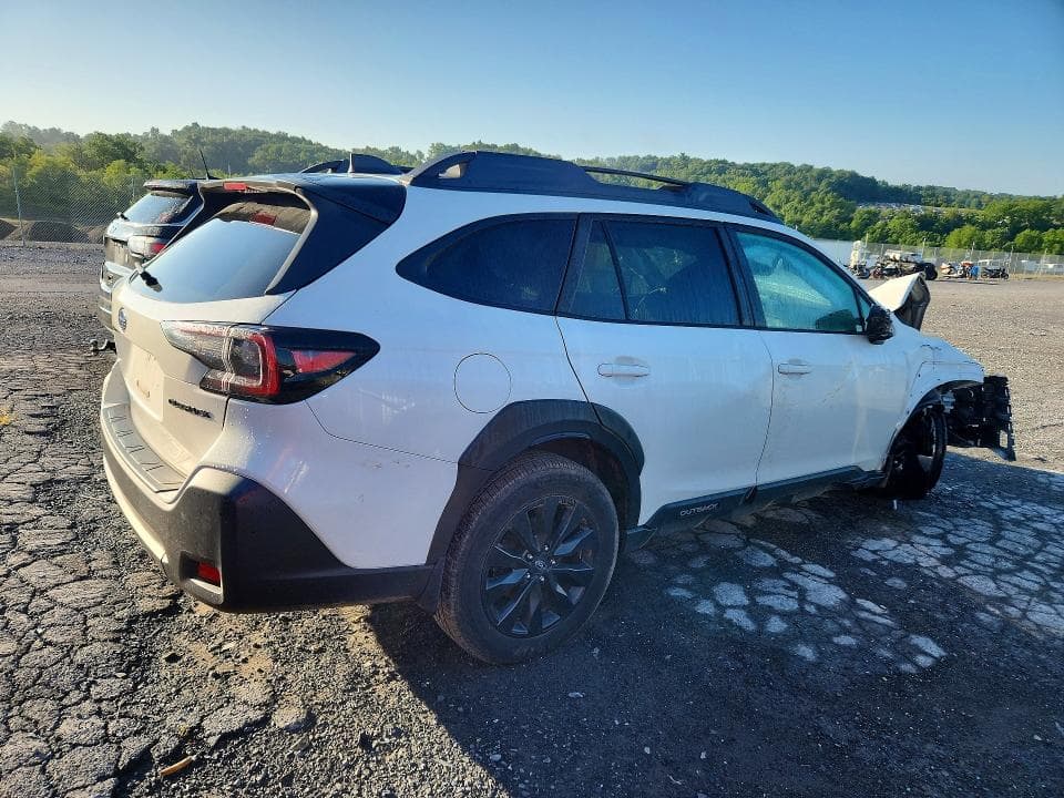 2023 SUBARU OUTBACK ONYX EDITION 3
