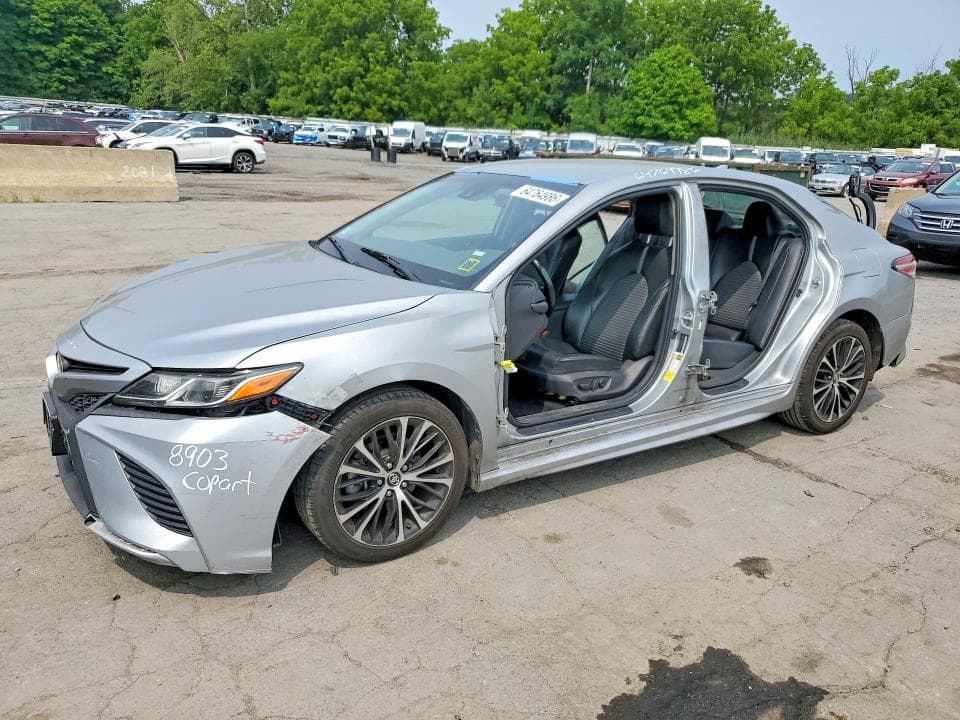 2020 TOYOTA CAMRY SE - 1